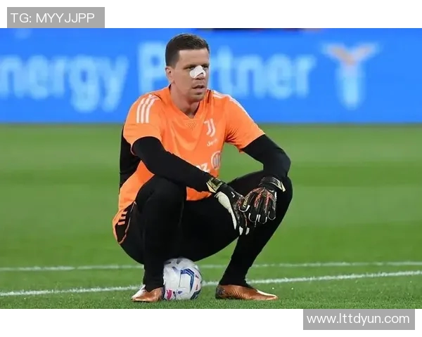 足球明星抽烟的真实情况与影响揭秘及相关图片展示